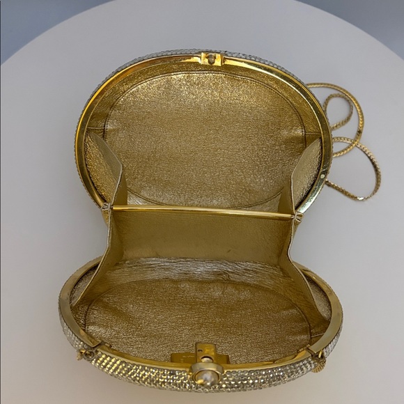 VINTAGE JUDITH LEIBER FLORAL MINAUDIERE - Picture 9 of 12